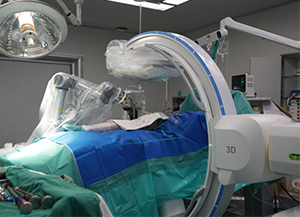 骨科手术机器人影像设备首选三维C臂还是CT？