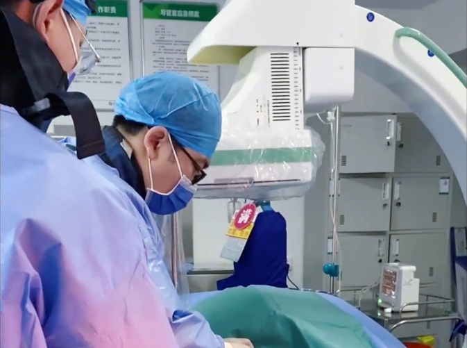 平板介入中C的影像引导 平板介入中C的影像引导