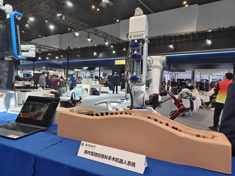 操作型骨科手术机器人如何实现微创操作