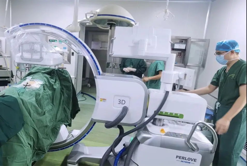 C臂机和无菌?；ぬ? width=